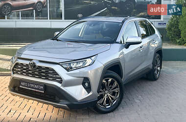 Внедорожник / Кроссовер Toyota RAV4 2023 в Черновцах