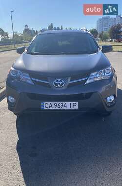 Внедорожник / Кроссовер Toyota RAV4 2015 в Черкассах
