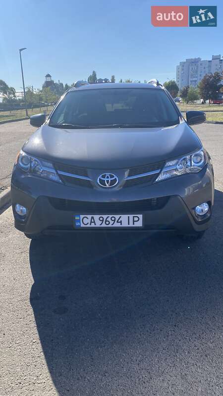 Toyota RAV4 2015