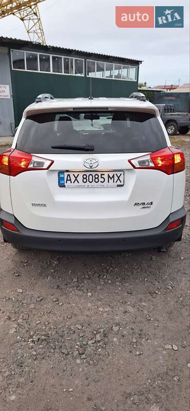 Позашляховик / Кросовер Toyota RAV4 2013 в Харкові