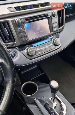 Позашляховик / Кросовер Toyota RAV4 2013 в Харкові