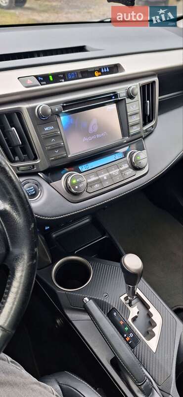 Позашляховик / Кросовер Toyota RAV4 2013 в Харкові