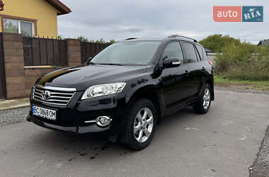 Внедорожник / Кроссовер Toyota RAV4 2011 в Ужгороде