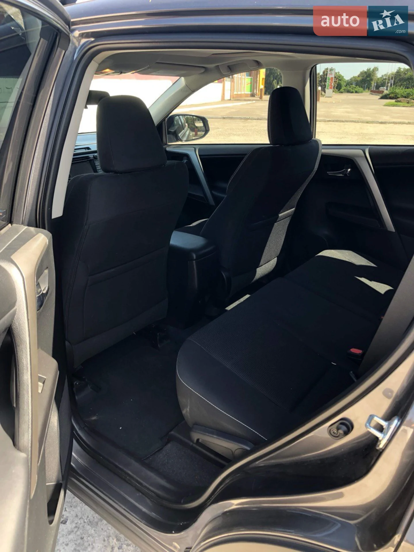 2016 Toyota RAV 4 - мініатюра 8