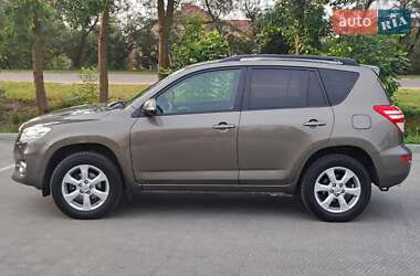 Внедорожник / Кроссовер Toyota RAV4 2010 в 