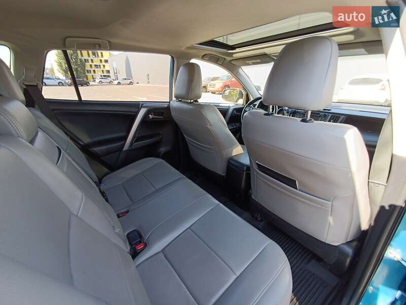 Позашляховик / Кросовер Toyota RAV4 2017 в Києві фото 31 Позашляховик / Кросовер Toyota RAV4 2017 в Києві