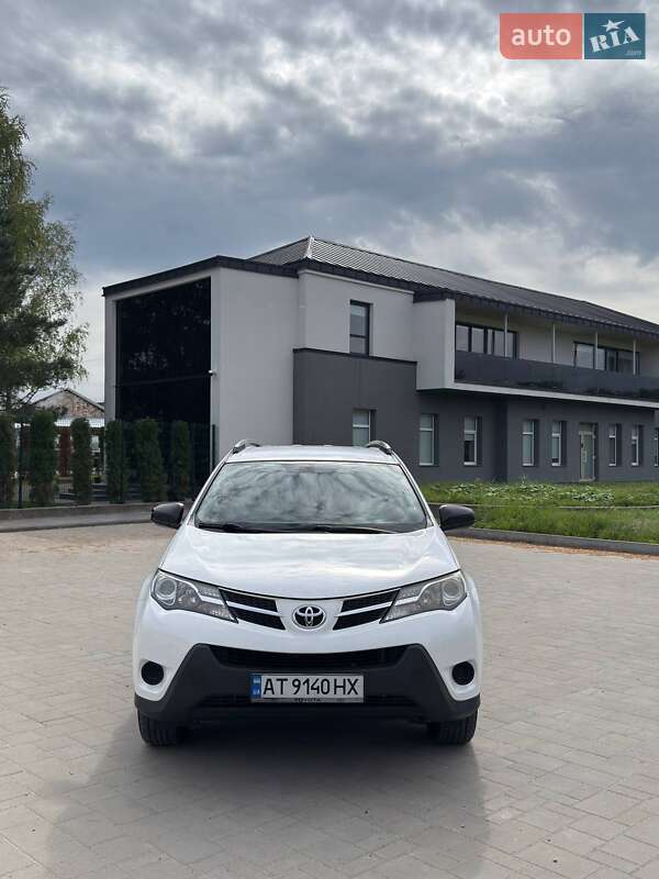 Внедорожник / Кроссовер Toyota RAV4 2015 в Долине фото 5 Внедорожник / Кроссовер Toyota RAV4 2015 в Долине