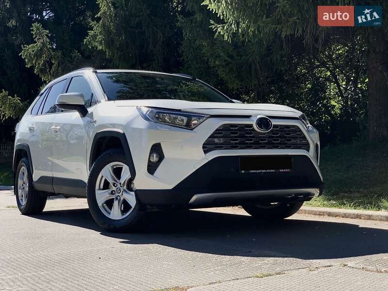Toyota RAV4 2021