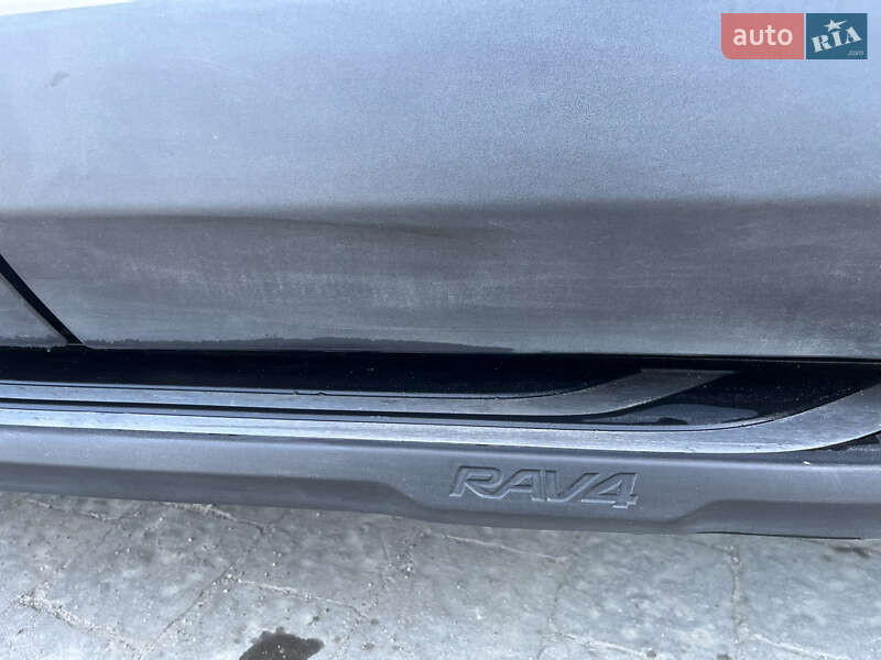 Внедорожник / Кроссовер Toyota RAV4 2019 в Тернополе