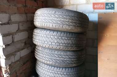 Внедорожник / Кроссовер Toyota RAV4 2004 в 