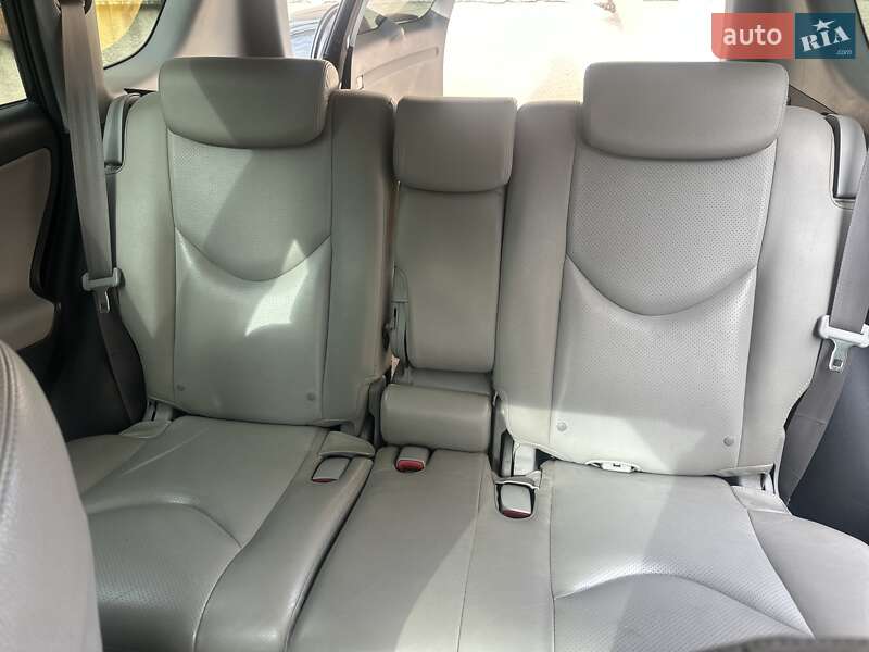 Внедорожник / Кроссовер Toyota RAV4 2008 в Львове