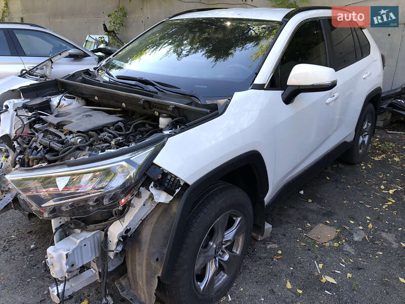 Внедорожник / Кроссовер Toyota RAV4 2023 в Киеве фото 2 Внедорожник / Кроссовер Toyota RAV4 2023 в Киеве