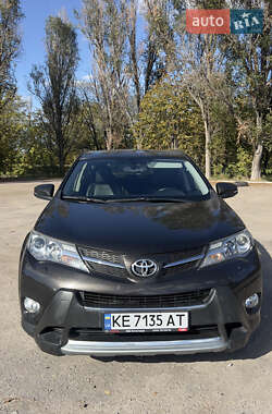 Позашляховик / Кросовер Toyota RAV4 2014 в Дніпрі