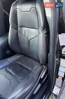Внедорожник / Кроссовер Toyota RAV4 2014 в 