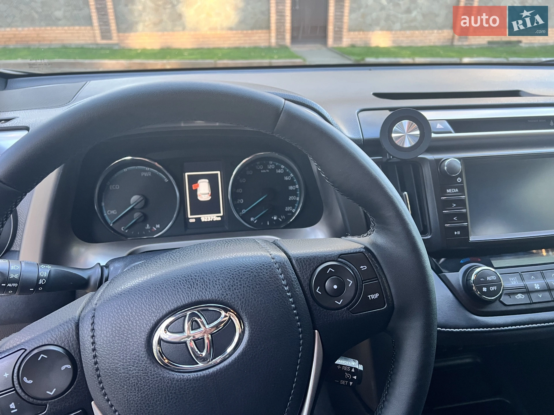 2018 Toyota RAV 4 - мініатюра 9
