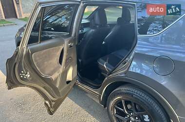 Внедорожник / Кроссовер Toyota RAV4 2018 в 