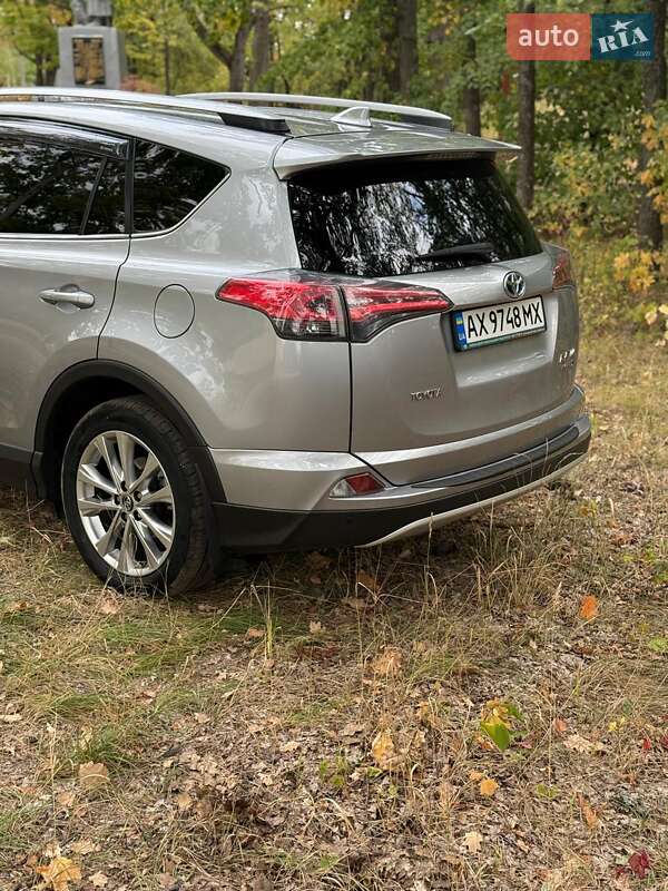 Позашляховик / Кросовер Toyota RAV4 2018 в Чугуєві фото 3 Позашляховик / Кросовер Toyota RAV4 2018 в Чугуєві