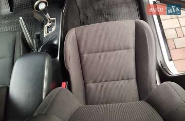 Внедорожник / Кроссовер Toyota RAV4 2013 в 