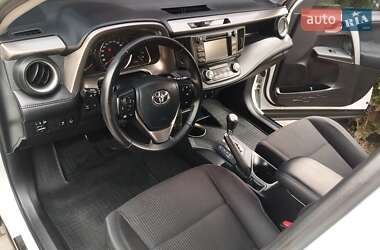 Внедорожник / Кроссовер Toyota RAV4 2013 в 