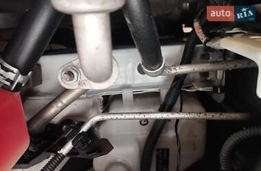 Внедорожник / Кроссовер Toyota RAV4 2013 в 