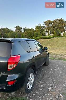 Внедорожник / Кроссовер Toyota RAV4 2008 в 