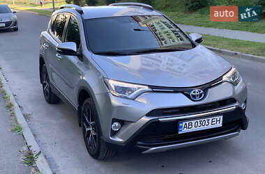Позашляховик / Кросовер Toyota RAV4 2017 в  фото 10 Позашляховик / Кросовер Toyota RAV4 2017 в