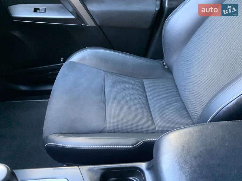 Внедорожник / Кроссовер Toyota RAV4 2017 в Виннице фото 43 Внедорожник / Кроссовер Toyota RAV4 2017 в Виннице