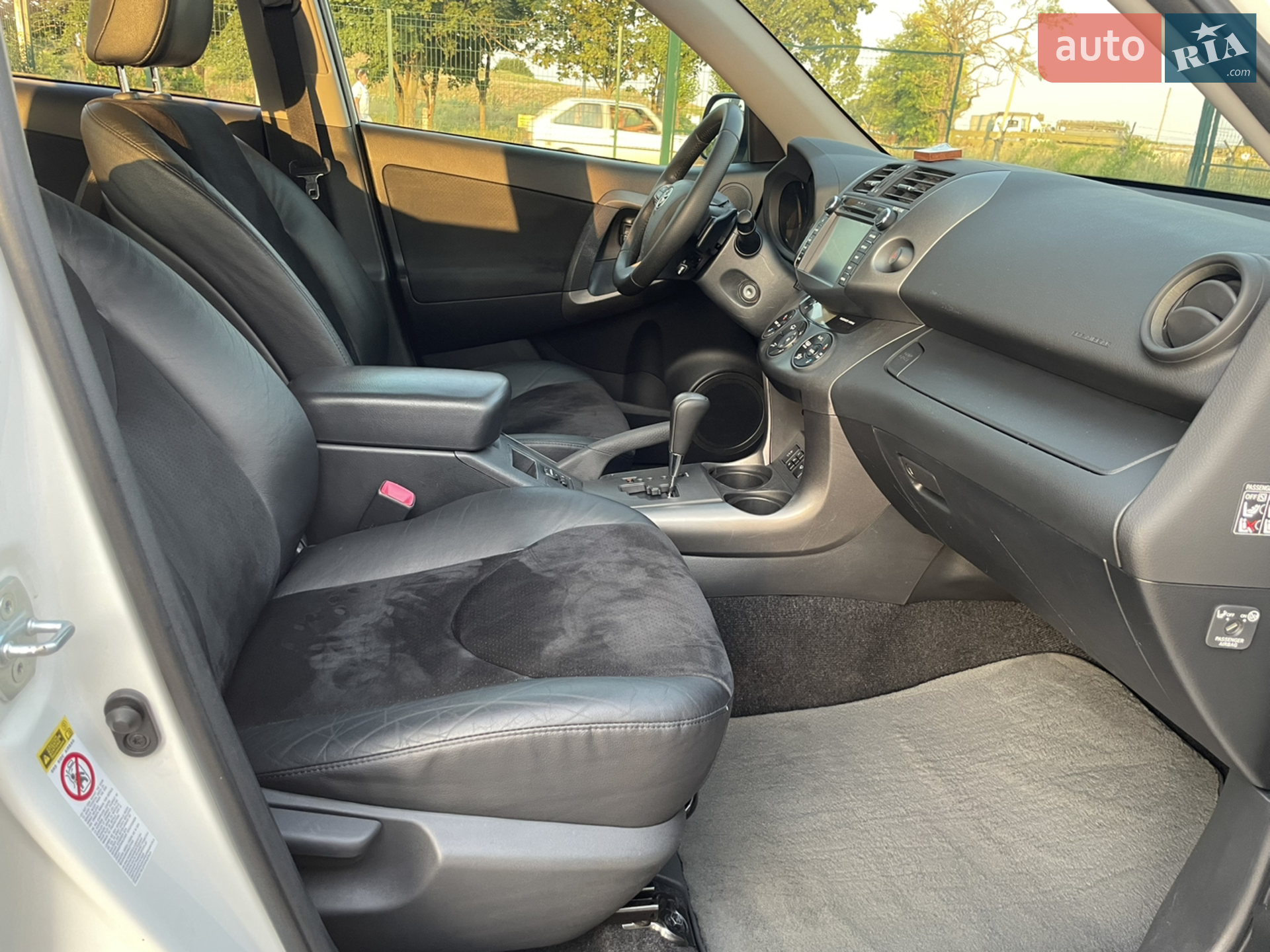 2011 Toyota RAV 4 - мініатюра 25
