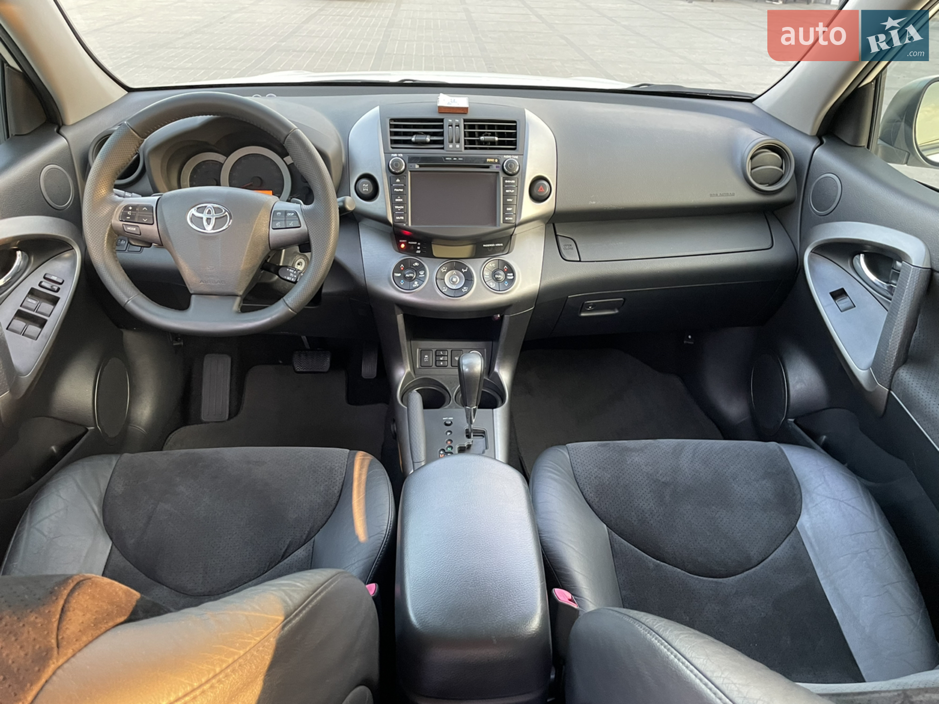 2011 Toyota RAV 4 - мініатюра 31