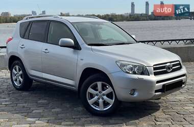 Внедорожник / Кроссовер Toyota RAV4 2008 в Киеве