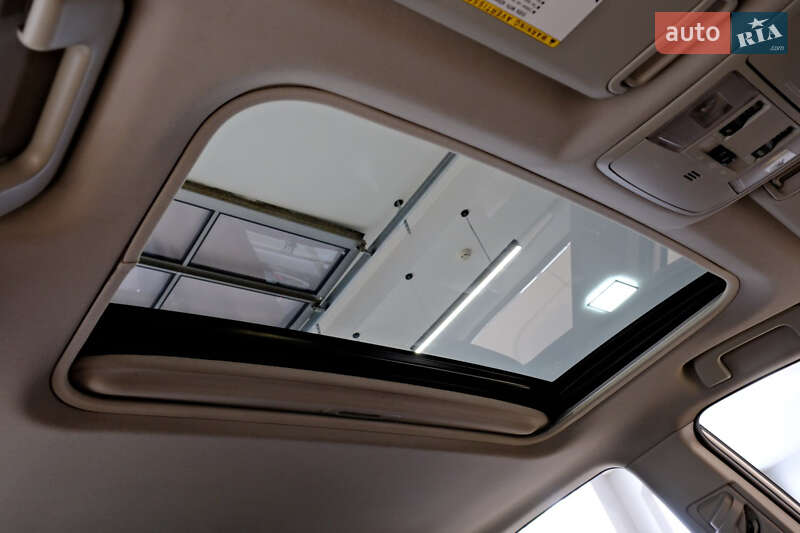 Внедорожник / Кроссовер Toyota RAV4 2016 в Одессе