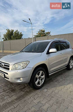 Внедорожник / Кроссовер Toyota RAV4 2007 в 