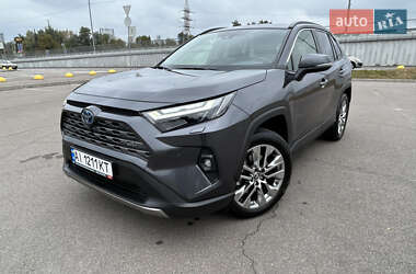 Внедорожник / Кроссовер Toyota RAV4 2024 в Киеве