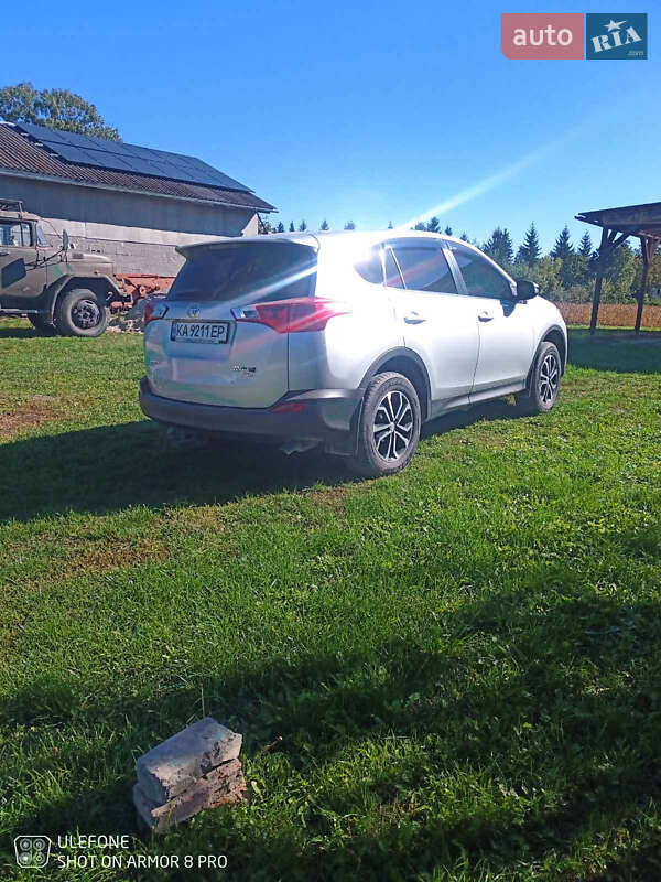 Внедорожник / Кроссовер Toyota RAV4 2013 в Волочиске