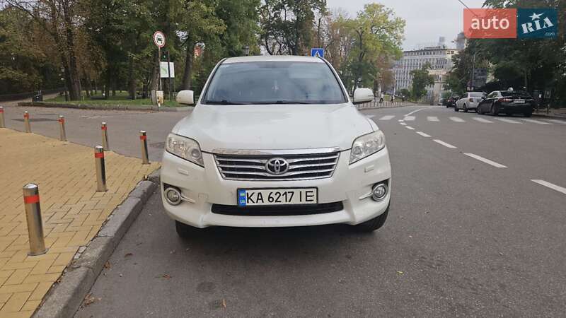 Позашляховик / Кросовер Toyota RAV4 2012 в Києві фото 9 Позашляховик / Кросовер Toyota RAV4 2012 в Києві
