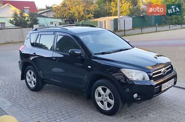 Внедорожник / Кроссовер Toyota RAV4 2007 в 