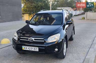 Внедорожник / Кроссовер Toyota RAV4 2007 в 