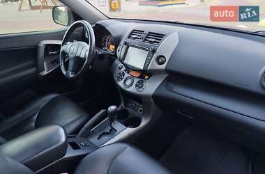 Внедорожник / Кроссовер Toyota RAV4 2007 в 