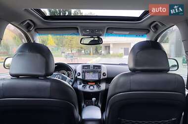 Внедорожник / Кроссовер Toyota RAV4 2007 в 