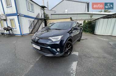Внедорожник / Кроссовер Toyota RAV4 2018 в Киеве