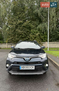 Внедорожник / Кроссовер Toyota RAV4 2017 в 