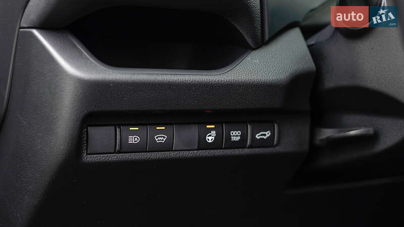 Внедорожник / Кроссовер Toyota RAV4 2024 в Львове