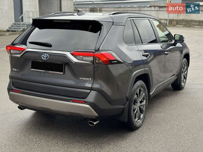 Позашляховик / Кросовер Toyota RAV4 2022 в Києві