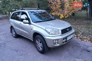 Внедорожник / Кроссовер Toyota RAV4 2001 в Запорожье