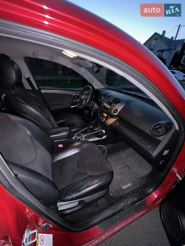 Внедорожник / Кроссовер Toyota RAV4 2011 в Луцке фото 16 Внедорожник / Кроссовер Toyota RAV4 2011 в Луцке