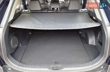 Внедорожник / Кроссовер Toyota RAV4 2023 в 