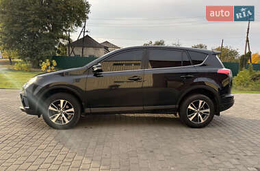 Позашляховик / Кросовер Toyota RAV4 2015 в  фото 2 Позашляховик / Кросовер Toyota RAV4 2015 в