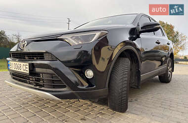 Позашляховик / Кросовер Toyota RAV4 2015 в  фото 8 Позашляховик / Кросовер Toyota RAV4 2015 в