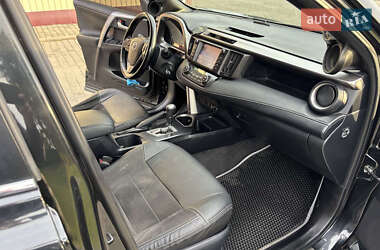 Позашляховик / Кросовер Toyota RAV4 2015 в  фото 13 Позашляховик / Кросовер Toyota RAV4 2015 в