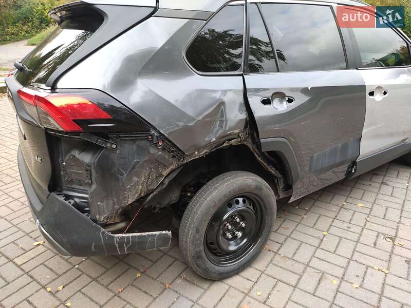 Внедорожник / Кроссовер Toyota RAV4 2020 в Ровно фото 5 Внедорожник / Кроссовер Toyota RAV4 2020 в Ровно